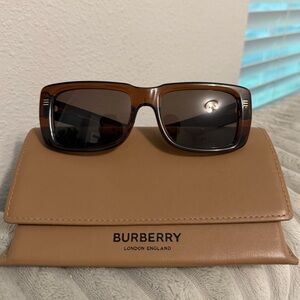 Burberry brown oversized Sunglasses